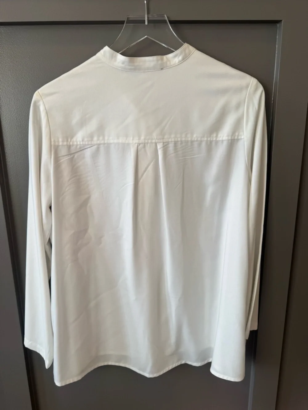 Wolcott : Takemoto Blouse White Button-Front Long Sleeve Top - Picture 4 of 4